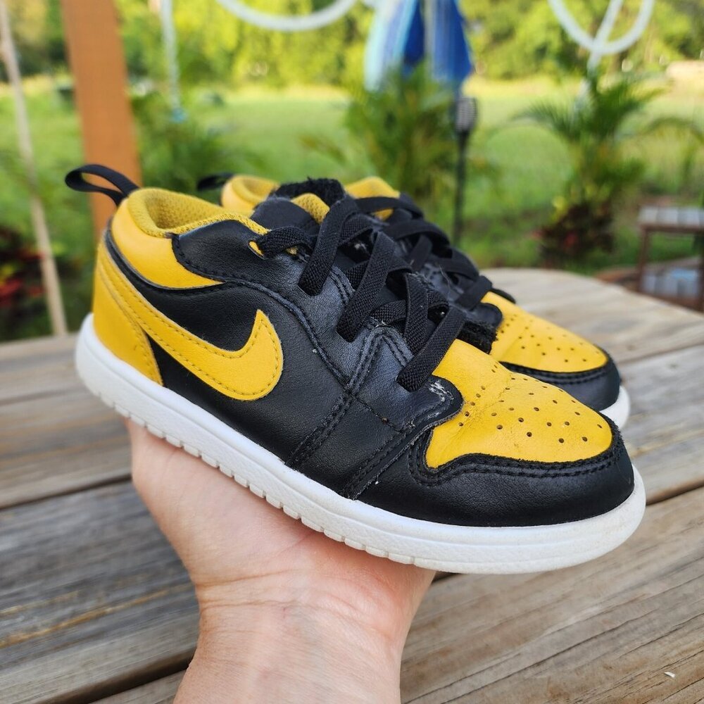 Jordan Retro 1‎ Low EasyOn Sneakers DR9747-072 Black/Yellow 10C Toddler Kid's